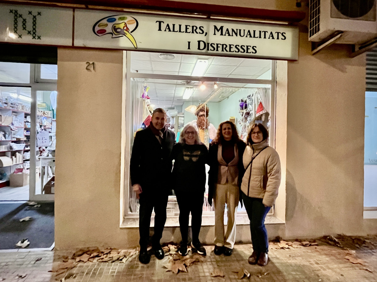 Visitem els establiments participants en el 15è Concurs d’aparadors Nadalencs d’Abrera!