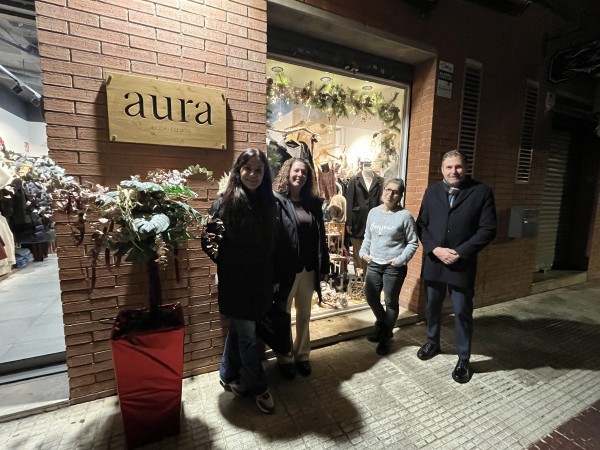 Visitem els establiments participants en el 15è Concurs d’aparadors Nadalencs d’Abrera!