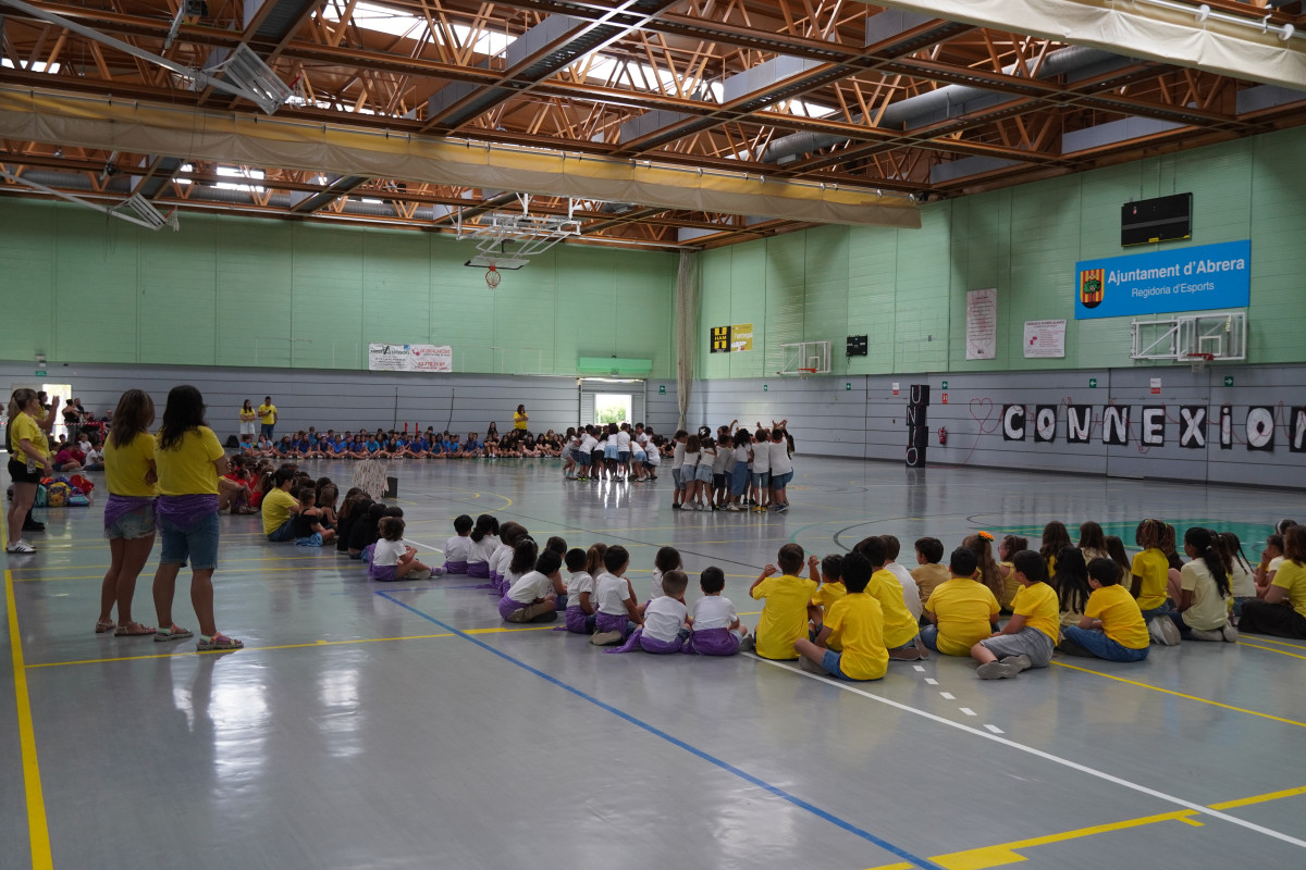 Festival de Danses - Escola Ernest Lluch