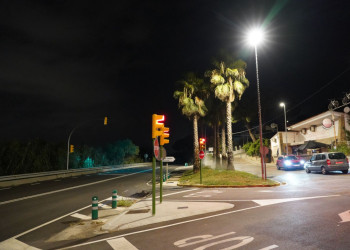 Reforcem la il·luminació en l'accés i sortida del barri de Les Carpes de Vilalba, que compta amb nous semàfors per a la millora de la seguretat