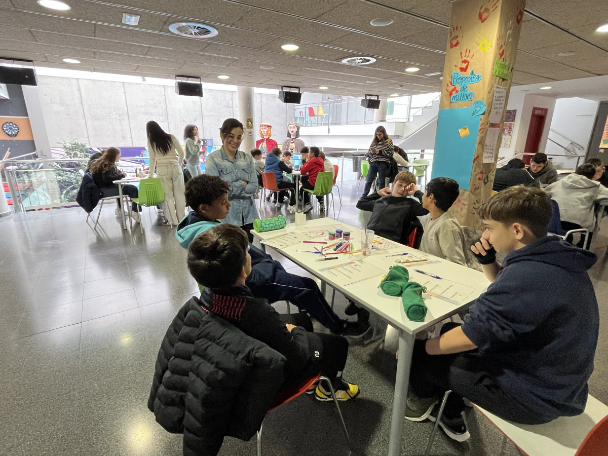 Continuem impulsant l'activitat 'Descoberta del Casal de Joves d'Abrera' del curs 2025-2026, adreçada a l'alumnat de 1r d'ESO de l'Institut Voltrera