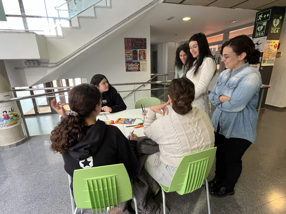 Continuem impulsant l'activitat 'Descoberta del Casal de Joves d'Abrera' del curs 2025-2026, adreçada a l'alumnat de 1r d'ESO de l'Institut Voltrera