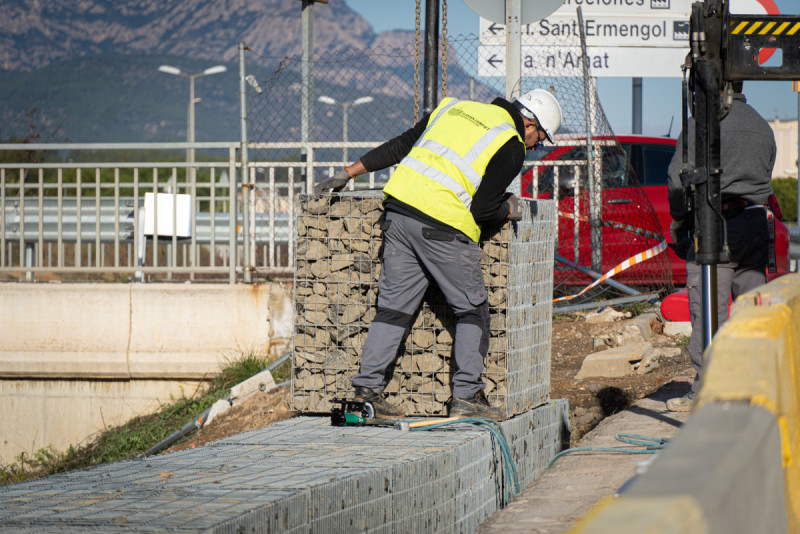 Dilluns 12 i dimarts 13 de gener, quedarà tallat temporalment el tram del c. de Manresa, entre el Pont del Treball i l'av. de Lluís Companys, amb motiu de la instal·lació de noves pantalles acústiques