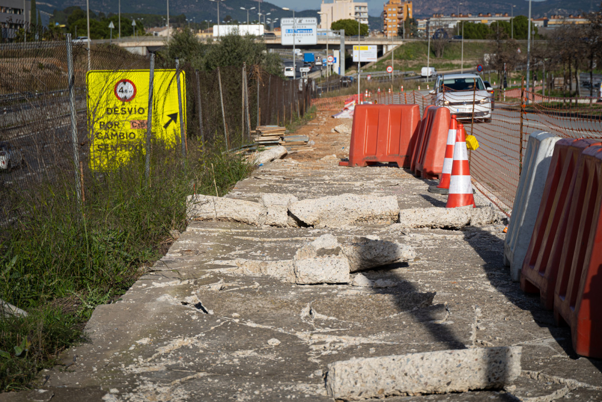 Dilluns 12 i dimarts 13 de gener, quedarà tallat temporalment el tram del c. de Manresa, entre el Pont del Treball i l'av. de Lluís Companys, amb motiu de la instal·lació de noves pantalles acústiques