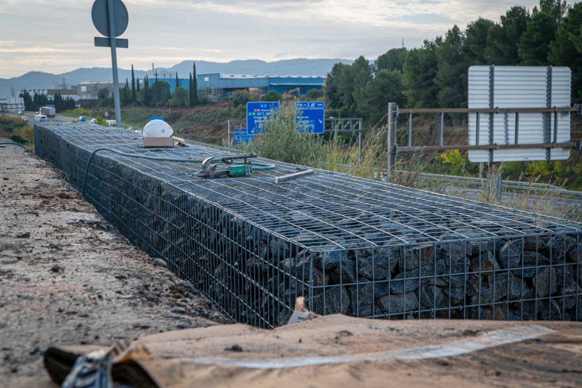 Dilluns 12 i dimarts 13 de gener, quedarà tallat temporalment el tram del c. de Manresa, entre el Pont del Treball i l'av. de Lluís Companys, amb motiu de la instal·lació de noves pantalles acústiques