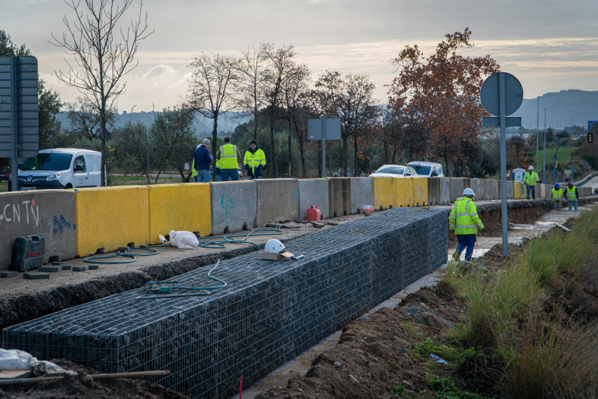 Dilluns 12 i dimarts 13 de gener, quedarà tallat temporalment el tram del c. de Manresa, entre el Pont del Treball i l'av. de Lluís Companys, amb motiu de la instal·lació de noves pantalles acústiques