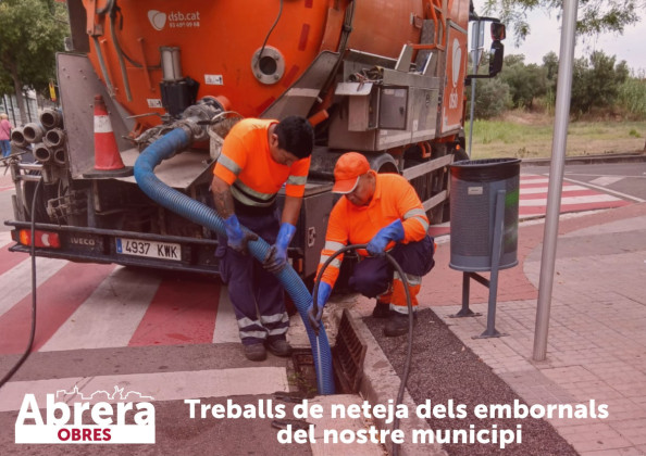 Durant aquest mes d'agost estem duent a terme treballs de neteja als embornals en diferents punts del nostre municipi