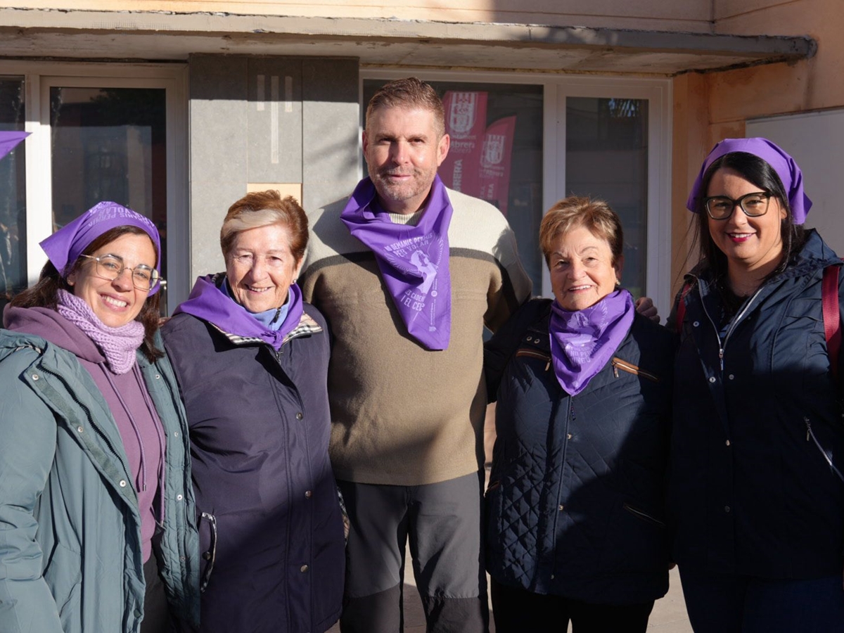 Abrera Municipi 100% Feminista! Omplim els nostres carrers de color lila en la VIII Marxa contra les violències masclistes, amb èxit de participació i prop de 250 persones inscrites!