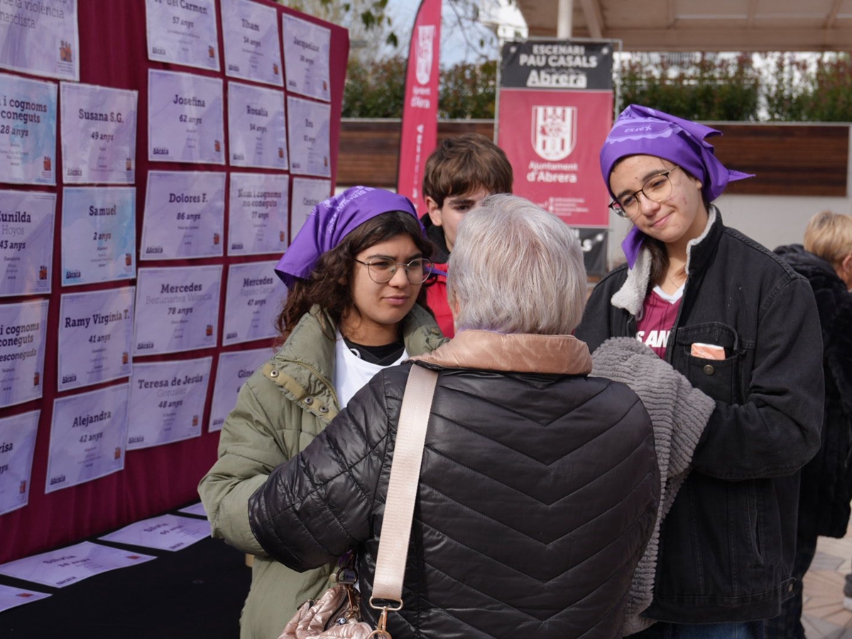 Abrera Municipi 100% Feminista! Omplim els nostres carrers de color lila en la VIII Marxa contra les violències masclistes, amb èxit de participació i prop de 250 persones inscrites!