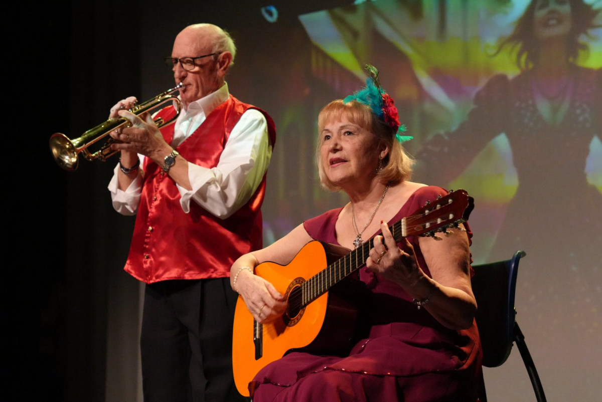 Gran èxit d'assistència a l'Operació Quilo, el darrer Festival Solidari del Grup de Teatre del Casal de la Gent Gran d'Abrera!
