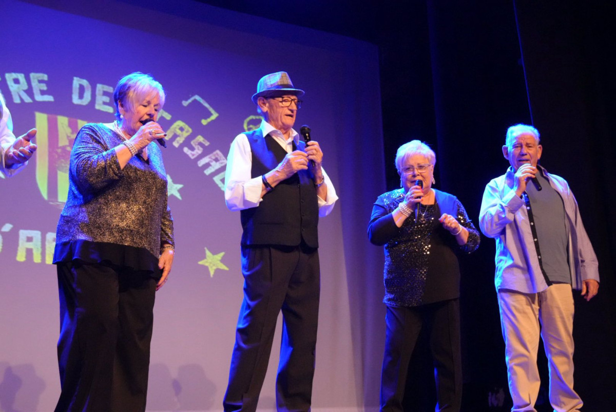 Gran èxit d'assistència a l'Operació Quilo, el darrer Festival Solidari del Grup de Teatre del Casal de la Gent Gran d'Abrera!