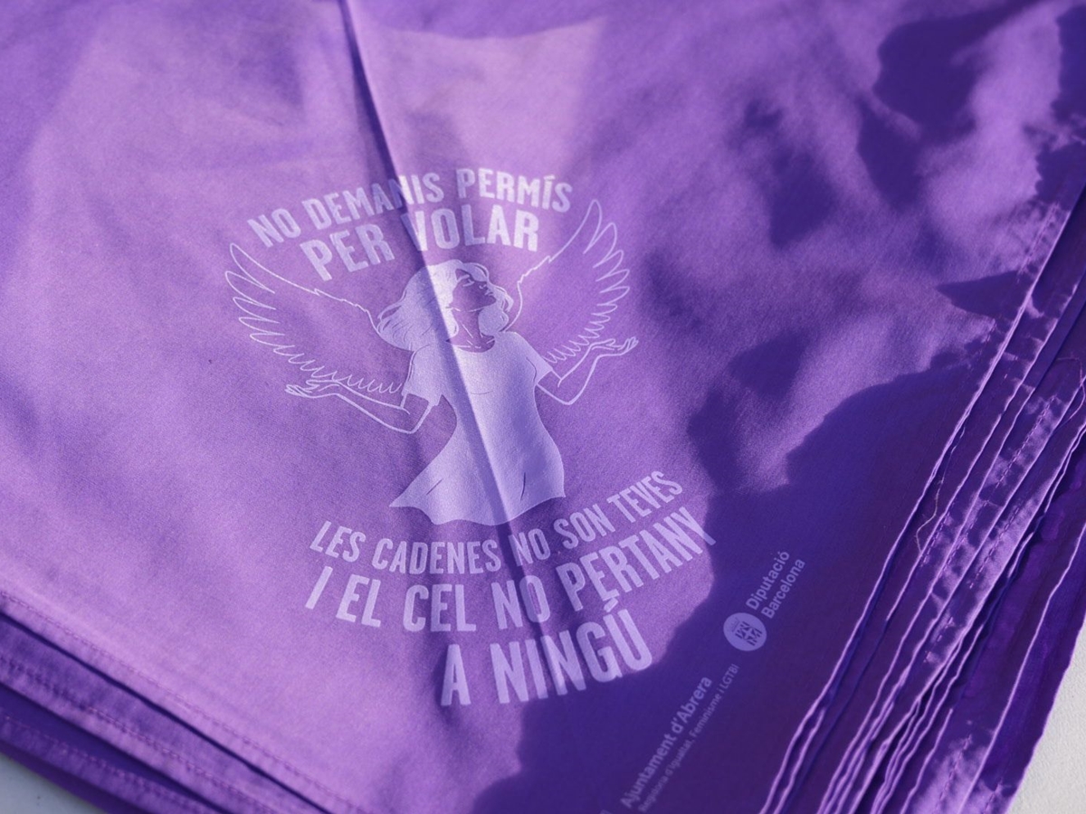 Abrera Municipi 100% Feminista! Omplim els nostres carrers de color lila en la VIII Marxa contra les violències masclistes, amb èxit de participació i prop de 250 persones inscrites!