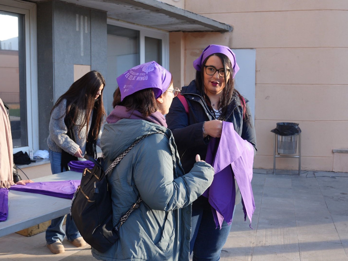 Abrera Municipi 100% Feminista! Omplim els nostres carrers de color lila en la VIII Marxa contra les violències masclistes, amb èxit de participació i prop de 250 persones inscrites!