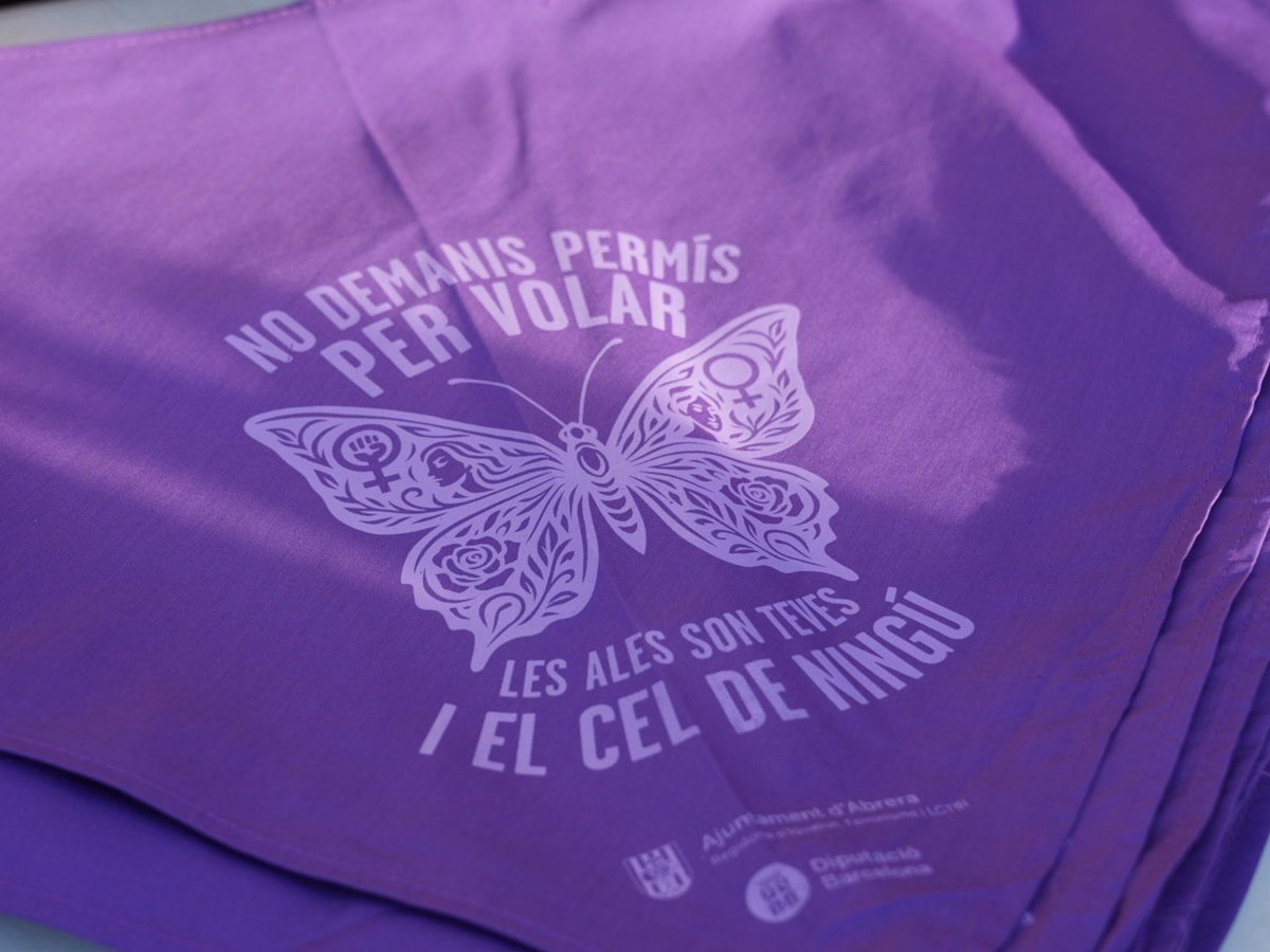 Abrera Municipi 100% Feminista! Omplim els nostres carrers de color lila en la VIII Marxa contra les violències masclistes, amb èxit de participació i prop de 250 persones inscrites!