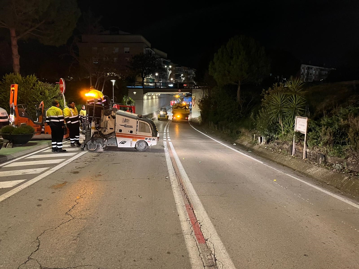 Duem a terme actuacions nocturnes d’asfaltatge i millora de la via pública per minimitzar les afectacions al trànsit