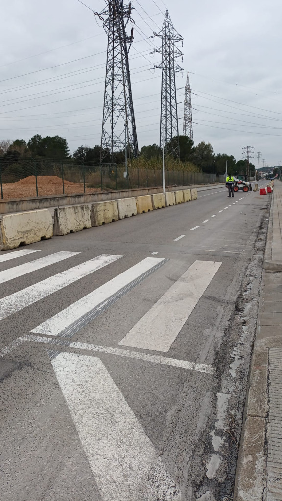 El proper divendres 27 de març, s'encetarà la segona fase de les obres d'instal·lació d'una nova línia elèctrica per la planta de SEAT - Cupra a l'avinguda de Ca n'Amat