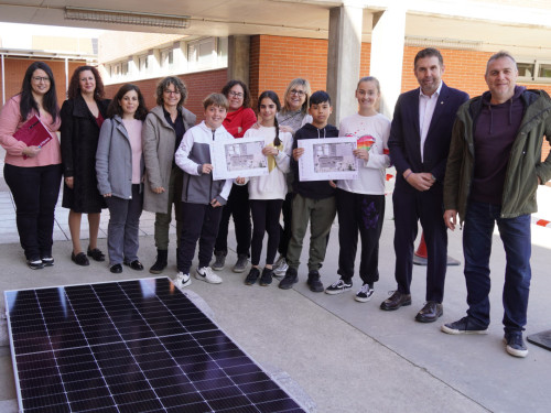 Abrera + Sostenible! Comencem la instal·lació d'energia renovable a equipaments municipals amb plaques fotovoltaiques a l'Escola Ernest Lluch
