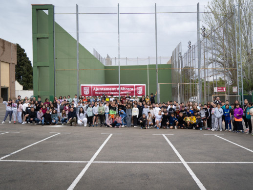 3a Jornada Interescolar a Abrera! 137 nens i nenes de 6è de primària de les tres escoles d'Abrera gaudeixen d'un matí dedicat a l'esport i la convivència a l'anella esportiva