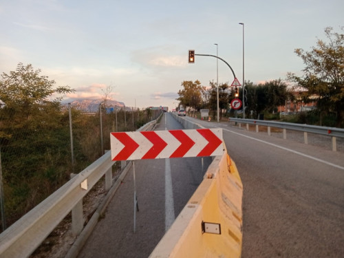 En marxa les obres d'instal·lació de pantalles acústiques al carrer de Manresa, per reduïr l'impacte acústic de l'autovia A2 al seu pas pel nostre municipi