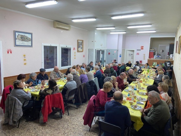 A Abrera gaudim del Carnaval! Èxit de participació en les activitats programades per l'Ajuntament i les entitats. Berenar de dijous gras al Casal Social de Santa Maria de Vilalba