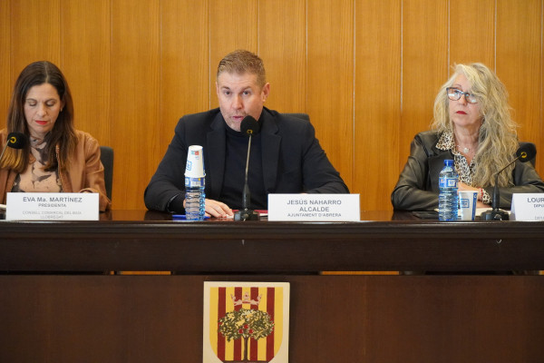 Abrera acull el Plenari de la Xarxa de Memòria Democràtica del Baix Llobregat, amb una visita a la fossa comuna del Cementiri Vell