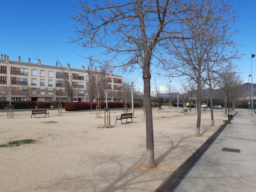 Creació d'una nova zona de jocs al parc de Can Morral