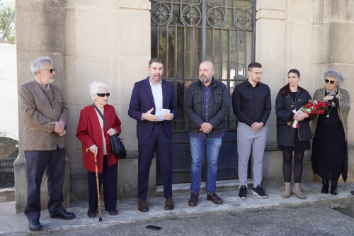 El Cementiri Vell d'Abrera acull un any més l'homenatge a les persones afusellades en aquest recinte l'any 1939