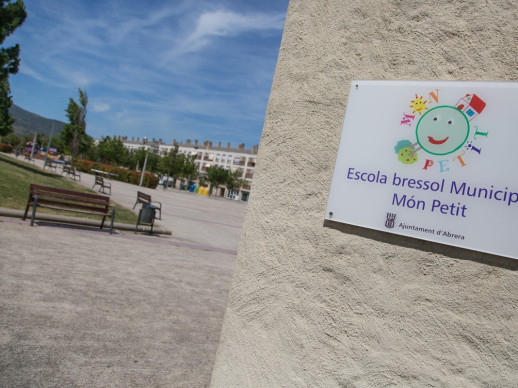 Educació - Escola Bressol Món Petit