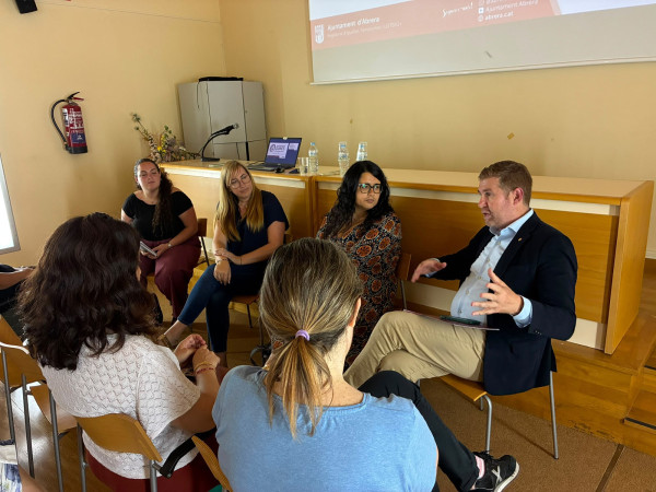 Abrera, municipi feminista! El dilluns 1 de juny ha tingut lloc una nova sessió del Consell Municipal de les Dones d’Abrera