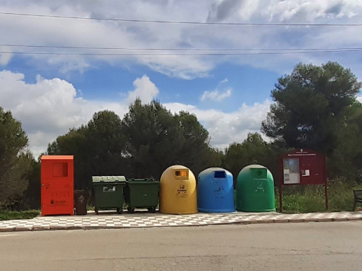 Instal·lem punts d'informació sobre la recollida dels residus al municipi a tots els barris del nostre municipi