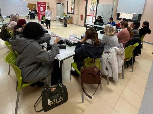 Curs d'Atenció a persones dependents (2).jpg