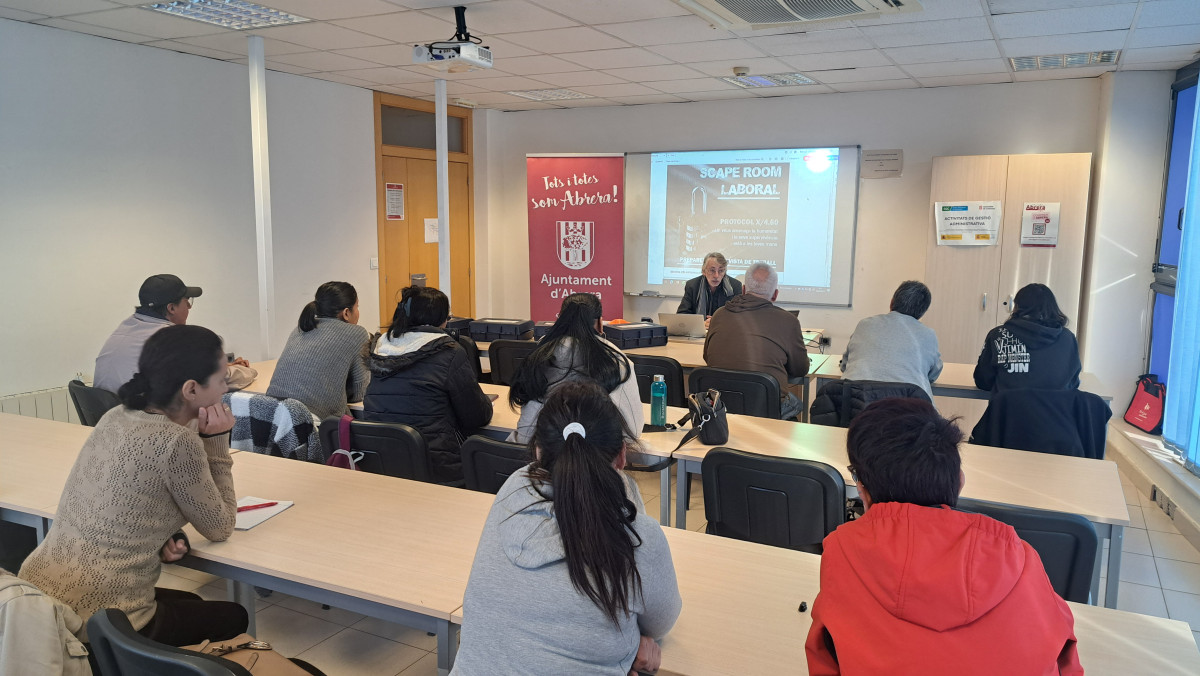 Curs d'entrevista grupal (2)