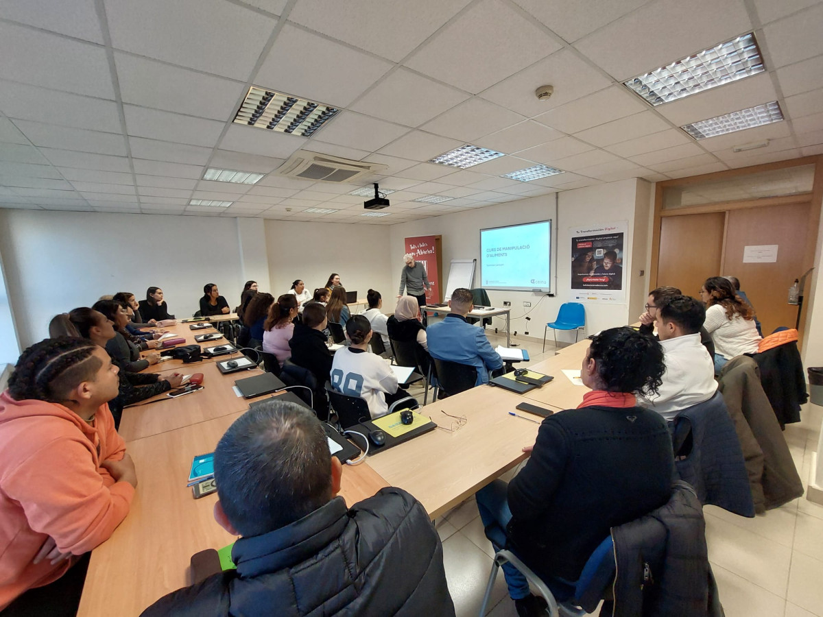 Curs de manipulació d'aliments (2)