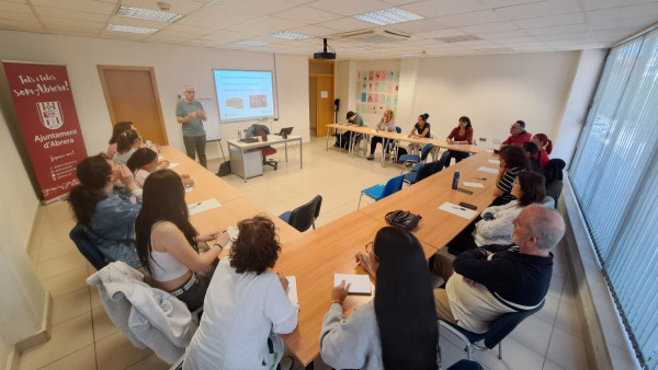 Curs de manipulació d'aliments.jpg