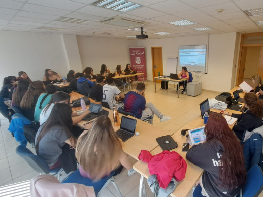 Durant els mesos d'abril i maig de 2025 hem imaprtit una formació de monitoratge esportiu