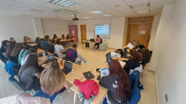 Durant els mesos d'abril i maig de 2025 hem imaprtit una formació de monitoratge esportiu