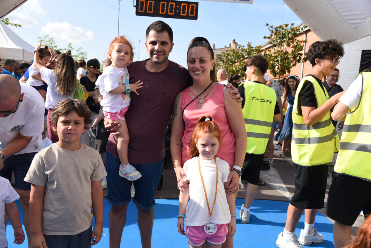 Gran èxit d'assistència i participació en la 17a Abrera Corre D9 2025 'Memorial A. Serrano', amb més de 800 participants. Gràcies, Abrera!