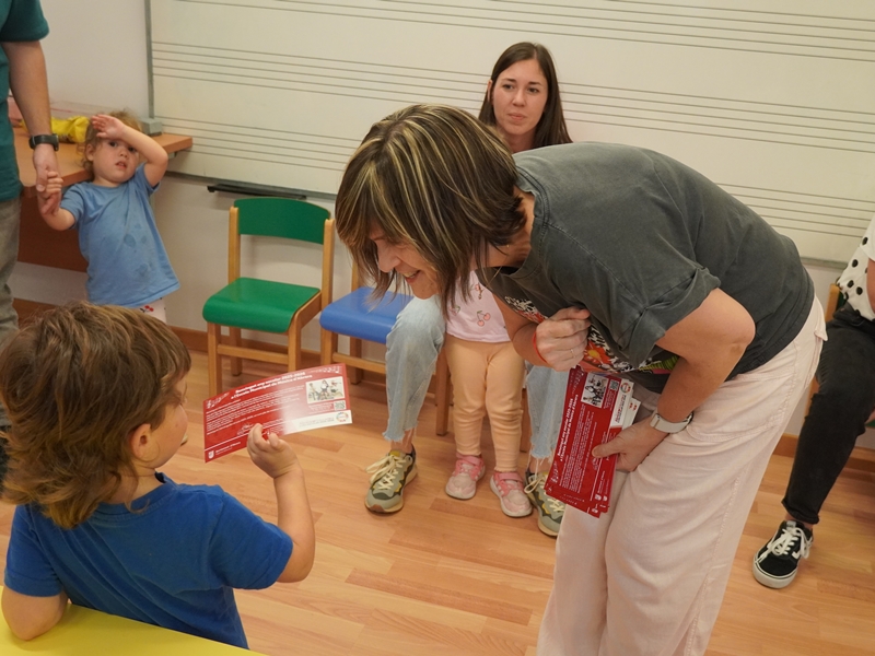 Visitem l'Aula d'Adults Municipal i l'Escola Municipal de Música d'Abrera per desitjar a tothom un bon curs escolar 2025-2026