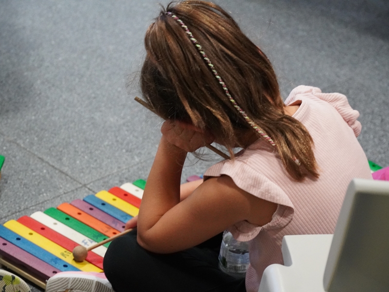 Visitem l'Aula d'Adults Municipal i l'Escola Municipal de Música d'Abrera per desitjar a tothom un bon curs escolar 2025-2026