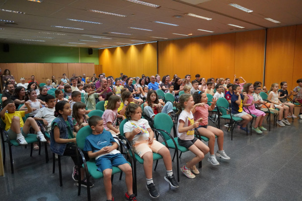 Celebrem amb els infants i les famílies la cloenda del Concurs Súper Devorallibres de la Biblioteca Josep Roca i Bros
