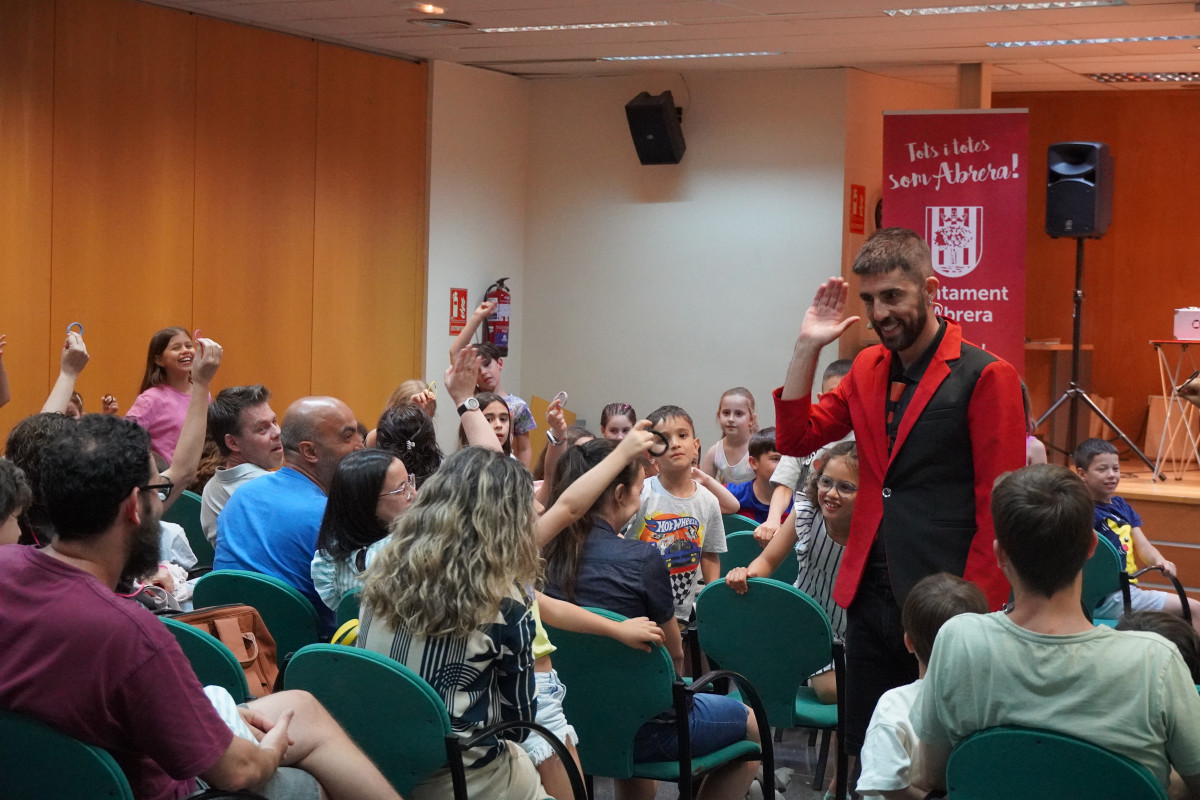 Celebrem amb els infants i les famílies la cloenda del Concurs Súper Devorallibres de la Biblioteca Josep Roca i Bros