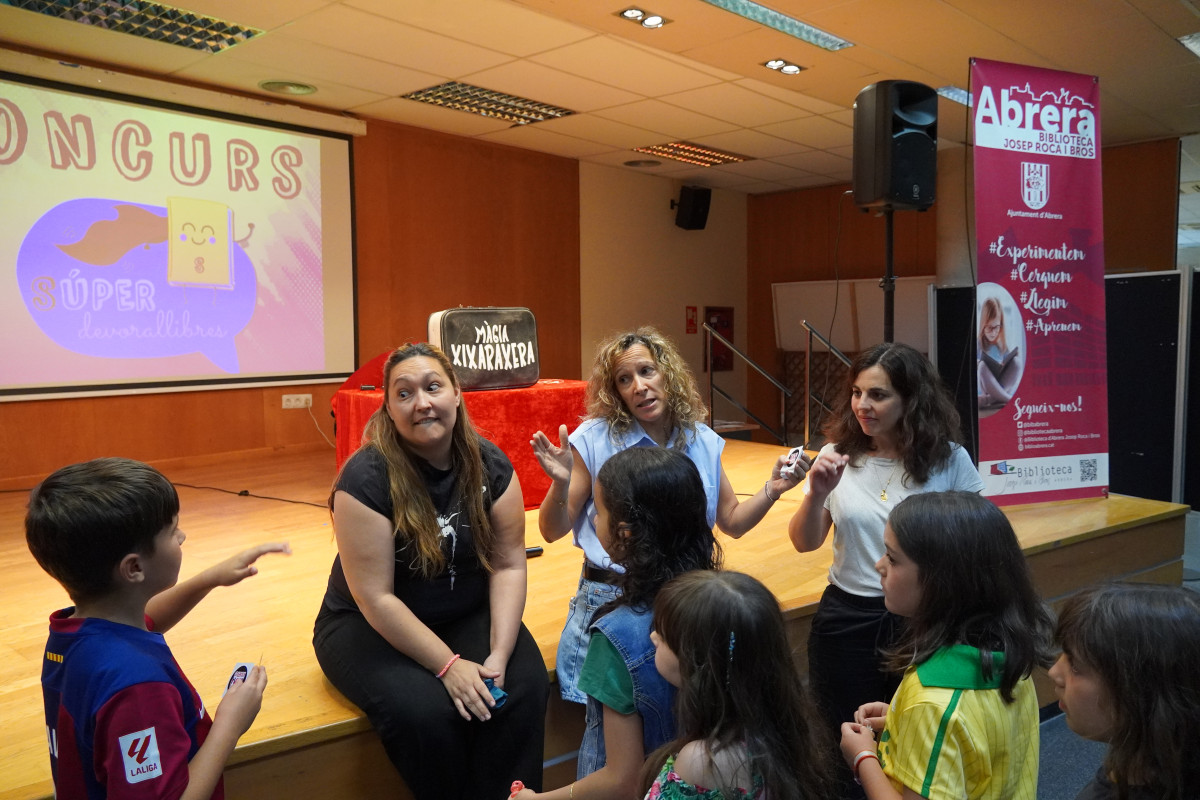 Celebrem amb els infants i les famílies la cloenda del Concurs Súper Devorallibres de la Biblioteca Josep Roca i Bros