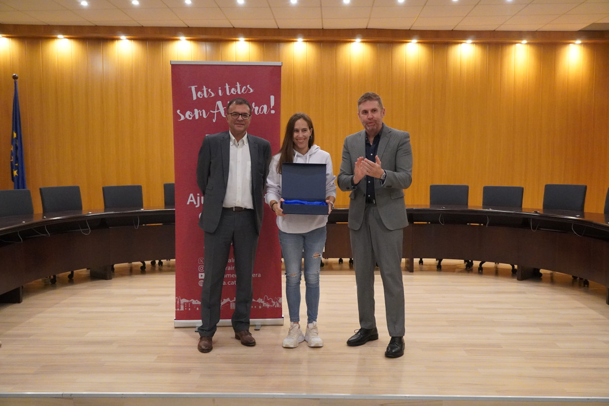 Lliurem els reconeixements esportius a les gimnastes de l'Abrera Gimnàstic Club pels darrers èxits assolits als Campionats d'Espanya i Catalunya de Gimnàstica Artística. Moltes felicitats!