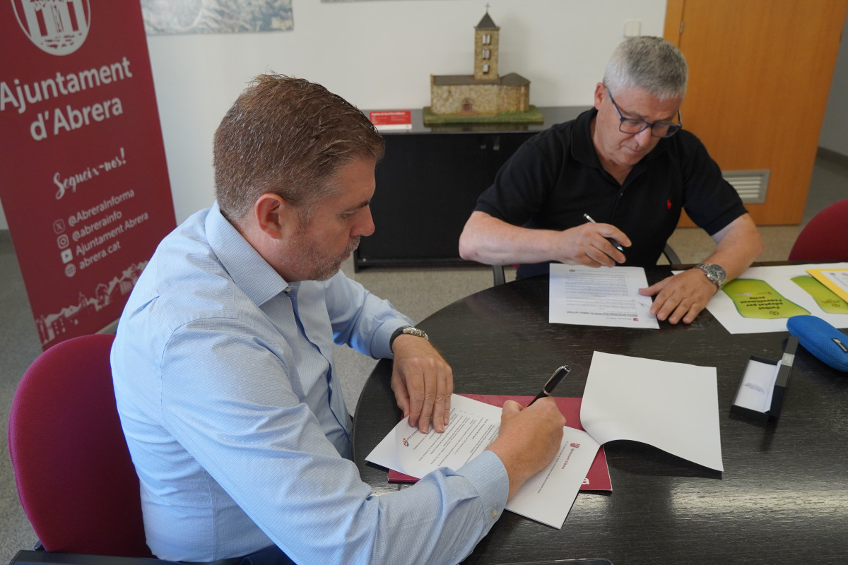 L'Ajuntament d'Abrera i l'Agrupació Esportiva Abrera impulsem un programa de futbol adaptat per promoure l'envelliment actiu, una nova iniciativa per fomentar la salut, el benestar i la inclusió a través de l'esport