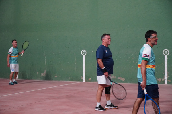 Abrera amb l'esport! El Club Frontenis Abrera celebra l’Open del Pernil Abrera 2026, amb 70 participants