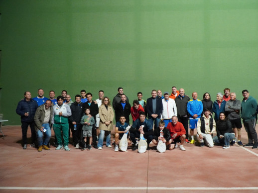 Abrera amb l'esport! El Club Frontenis Abrera celebra l’Open del Pernil Abrera 2026, amb 70 participants
