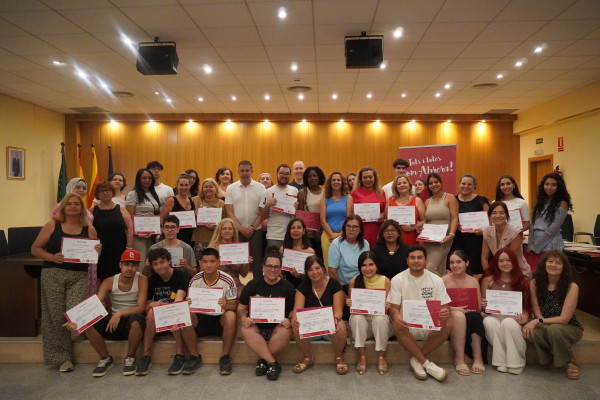 A Abrera apostem per la formació! Lliurem els diplomes acreditatius a l'alumnat de diversos cursos del Departament de Promoció Econòmica. Enhorabona a tothom!