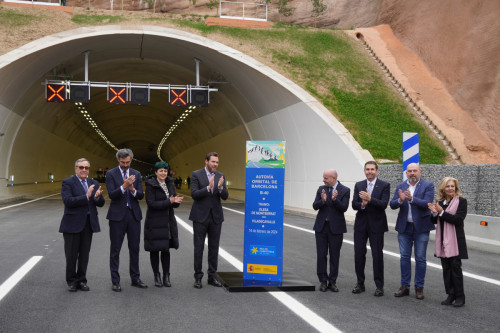 El Ministre de Transport i Mobilitat Sostenible, Óscar Puente, inaugura el tram de la B-40 entre Abrera i Viladecavalls, acompanyat per autoritats com el nostre alcalde, Jesús Naharro