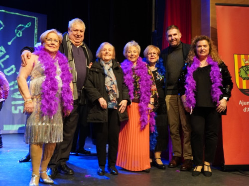 L'Operació Quilo, el Festival Solidari del Grup de Teatre del Casal de la Gent Gran, recull més de 530 quilos d'aliments en una tarda de teatre espectacular! Gràcies Abrera
