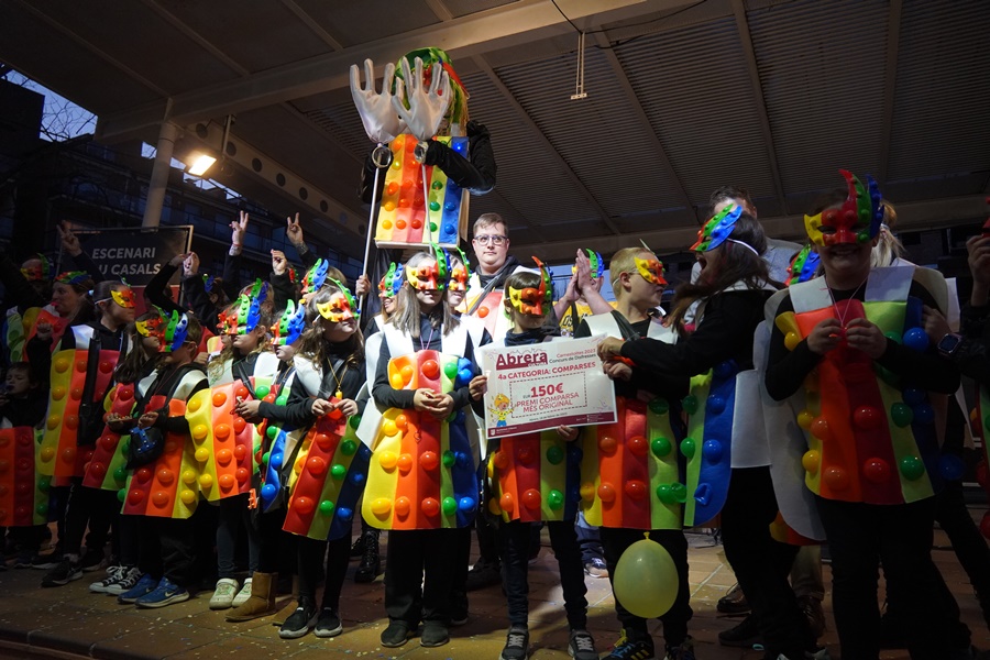 Viu el Carnaval a Abrera!Èxit de participació en la festa més esbojarrada de l'any!